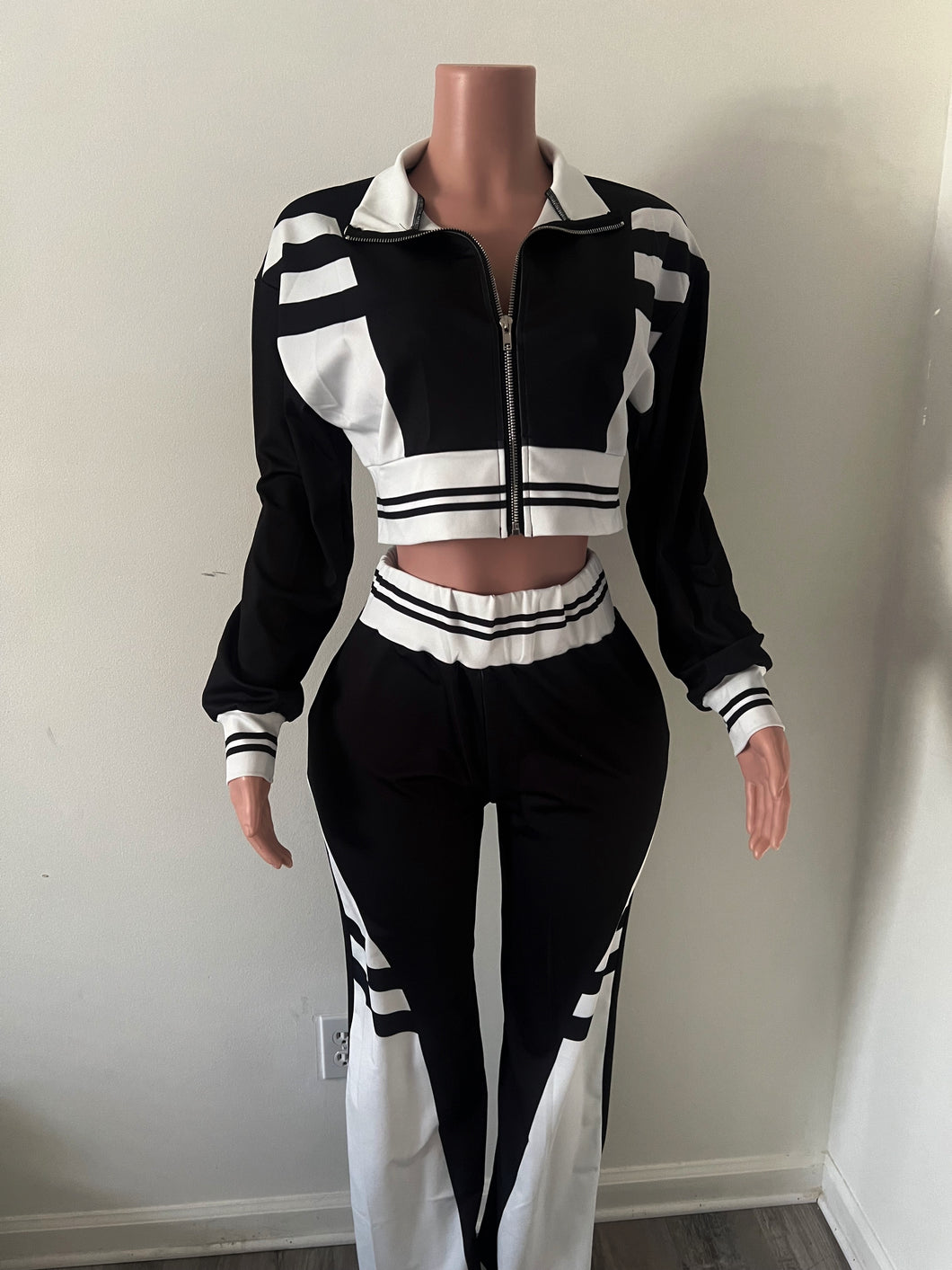 Black and white two piece set