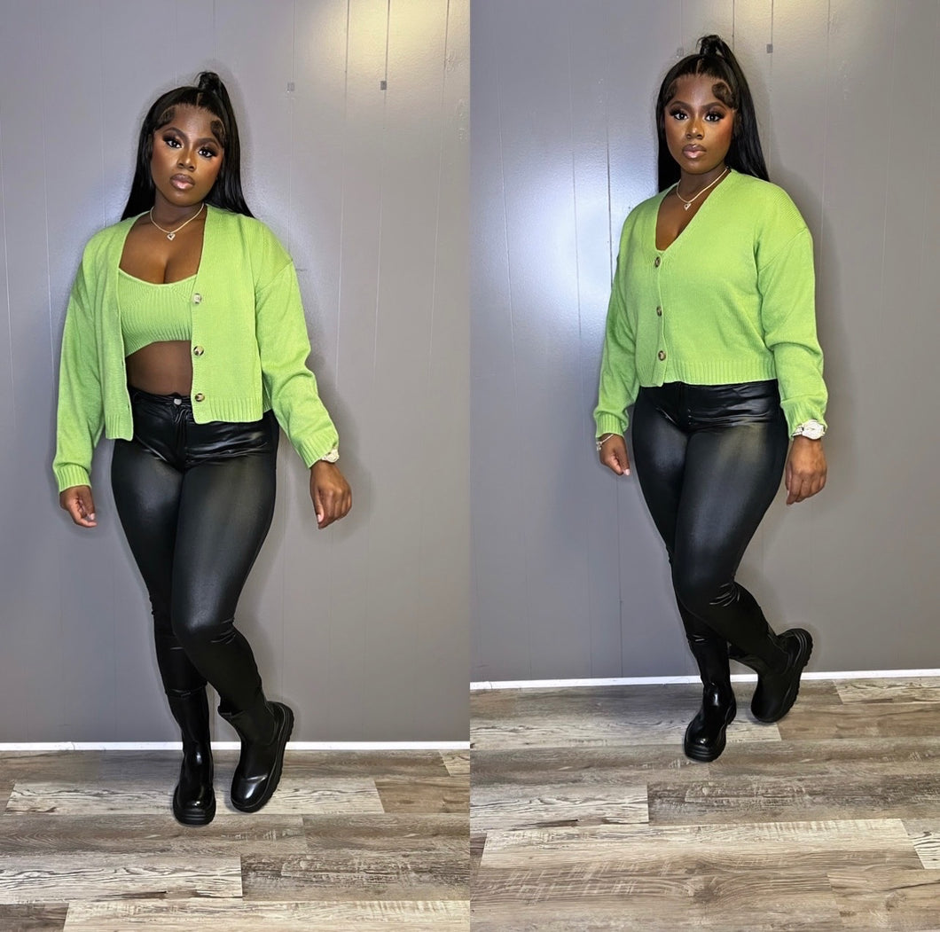 “Green girl”sweater